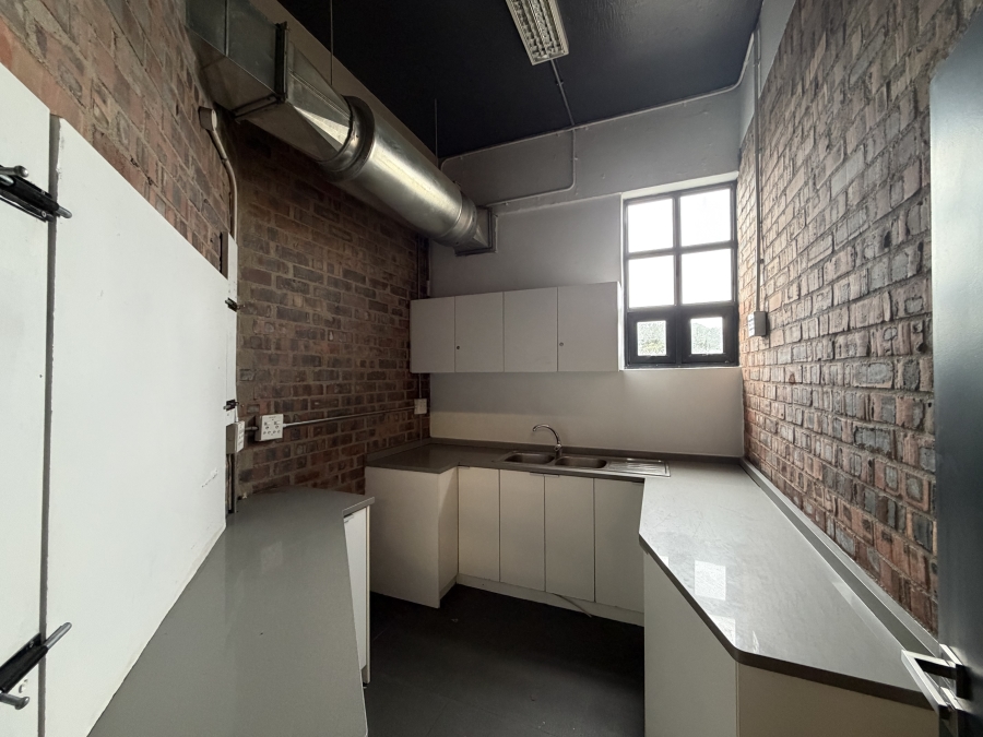 To Let Commercial Property for Rent in Salt River Western Cape
